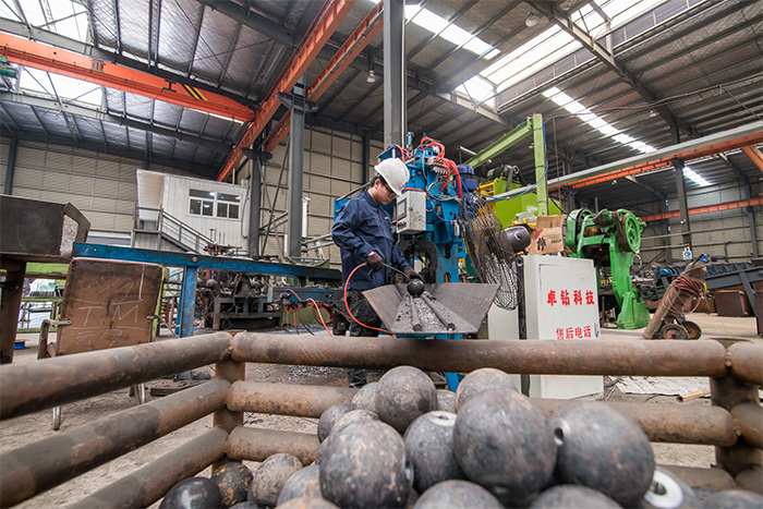 福建网架配件-螺栓球加工车间
